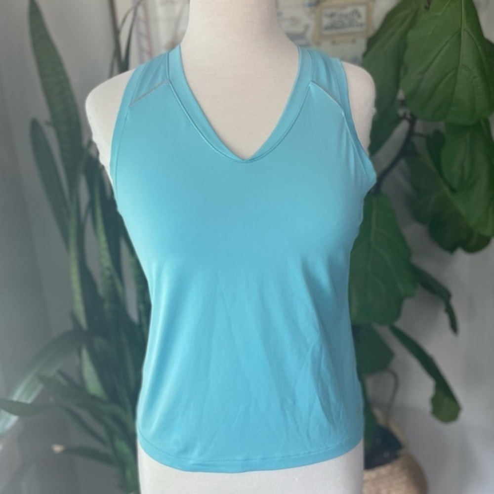 Athletic Top - size M